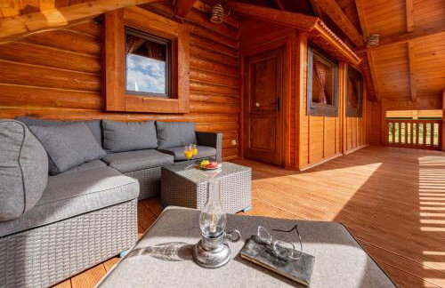 Log Cabin Valley - Private Villa with Pool - Foto 3