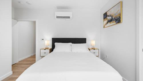 Comfy 1BD1BA Riverside Apt W QueenBdLaundryTV - Foto 2