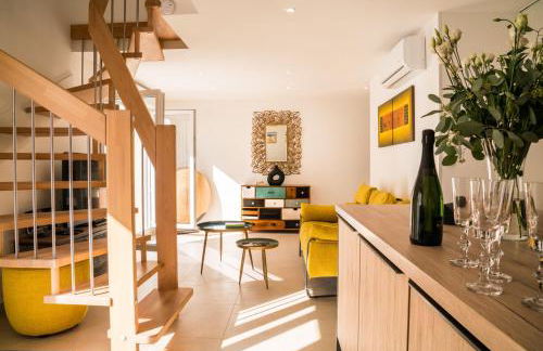 Les Voiles d Azur, Duplex moderne avec vue sur le port et la mer, à 2 minutes des plages - Photo 21