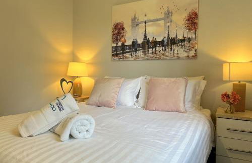 18PG Dreams Unlimited - Budget Flat w free parking - Slough Windsor Heathrow - Foto 33