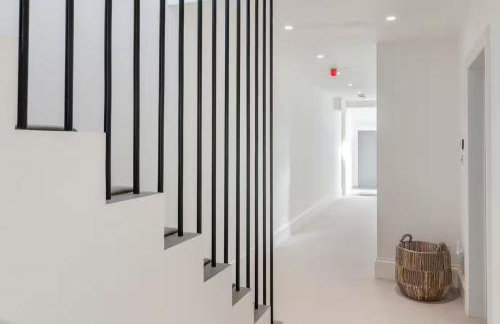 3 Bedroom, 3 bathroom large flat with sea views! - Foto 23