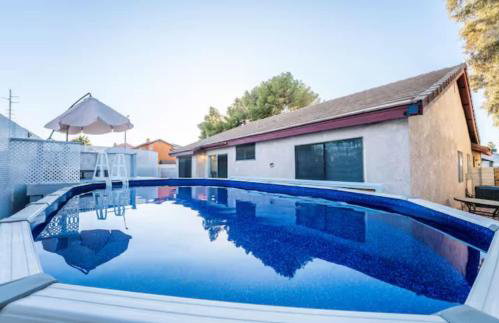 Private Oasis with Pool - Foto 2