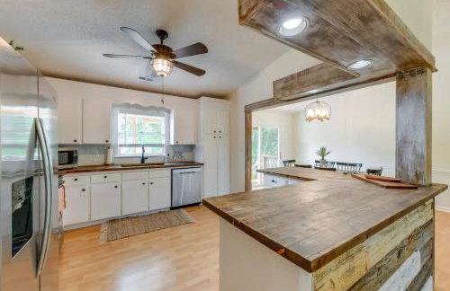 Pet-Friendly Mooresville Escape with Fenced Yard and Lake Access - Foto 26