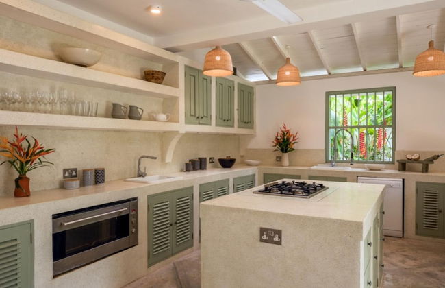 Beautifully Renovated Family Village House Within Walking Distance To The Beach - Foto 29