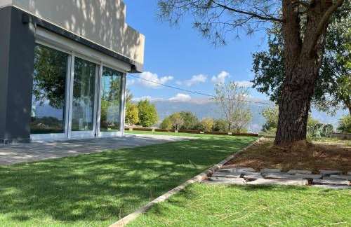 Modern Garden Apartment - City & Mountain View - Foto 36