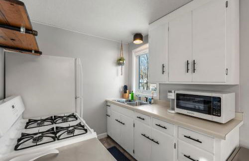 The Nicollet Nook Unit 1 - Photo 5