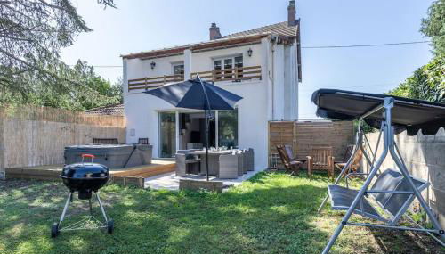 La Villa Romaine, Jacuzzi 15 min du Zoo de Beauval - Photo 3, Garden