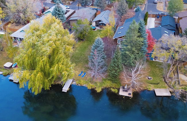 Riverfront Bend by Avantstay Private Dock, Large Yard w/ Views, Hot Tub - Foto 34