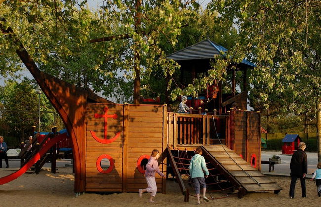 Restyled Thatched Villa Near the Sea in Cosy Domburg - Photo 33