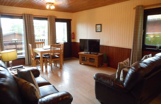 Birch Lodge 22 With Hot Tub, Newton Stewart - Photo 10