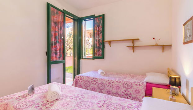 Villetta Tamari 300 meters from the sea - Happy Rentals - Foto 5, Habitación