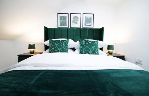 New Cardiff Bloc Exclusive Apartments By Prime Stays - Shops and Parking - Great for Groups and Families - Foto 57