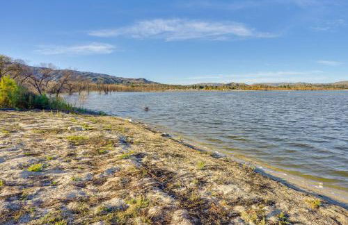 Waterfront Getaway on Lake Elsinore with Swim Spa - Foto 39