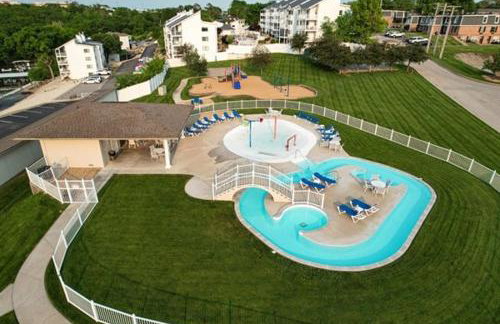 Nautical-Inspired Lakefront Unit w/ Awesome Views - Foto 52