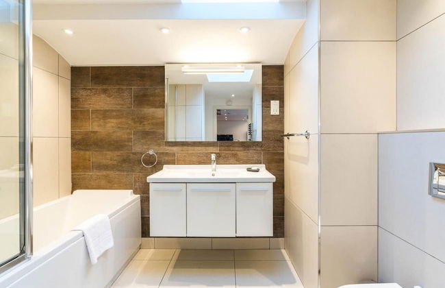 Unique 2 Bedroom Converted Artist's Studio - Foto 14