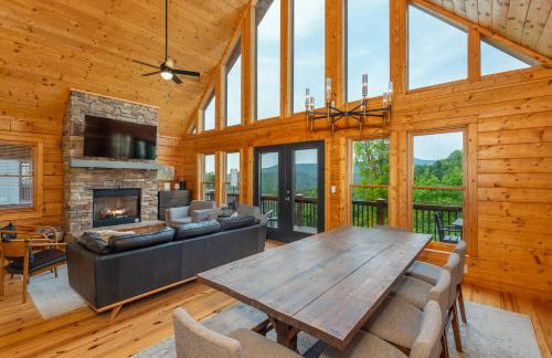 Whiskey Hills - Newly Remodeled Luxury Cabin with Hot Tub, Incredible Views close to Asheville, walk to Hatley Pointe & Ski! - Foto 18