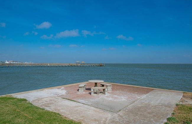 Bay Breeze Bungalow by Miss Kitty’s - Foto 41