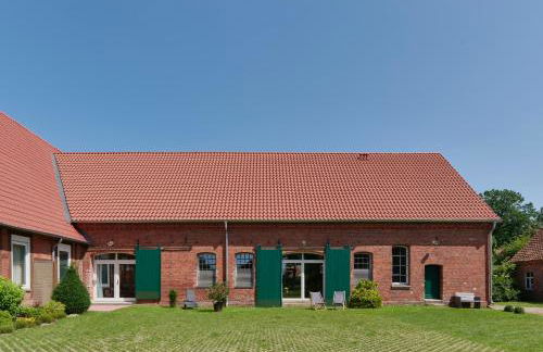 re~barn - Modern Country Stay - Photo 38