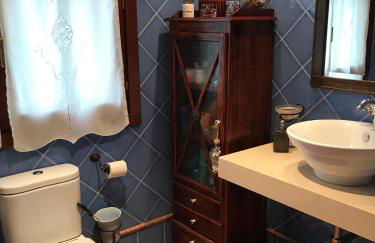 Caserio Arrigorri excelente ubicación jardín con BBQ perfecto para grupos - Foto 37