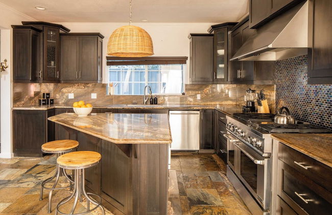 Sand Castle by Avantstay Beach House on Balboa Peninsula w/ Patio & Hot Tub - Foto 9