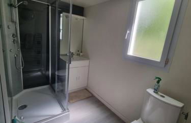 Les Chalets de SAUMUR, Piscine & Parc boisé, 100m du CadreNoir - Foto 49