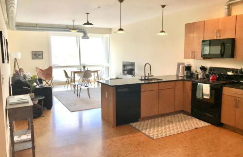 Greensview Apt 2 Bedroom, 2 Bath - Beautiful views! - Foto 6