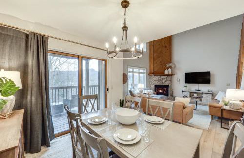 Sugar Mountain Chalet with Hot Tub and Ski Shuttle! - Foto 10