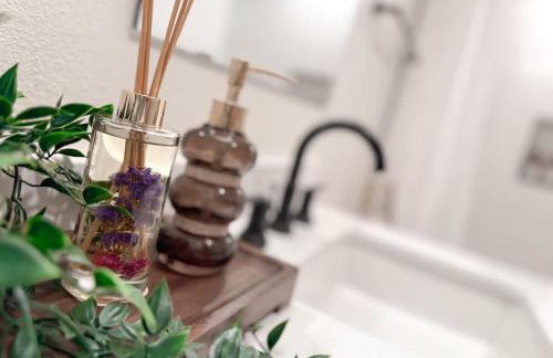 Alluring Studio - DT - DeepEllum - LowerGreenville - Photo 18