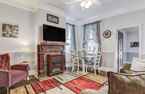 Historic Savannah Gold Private Condo with Pool - 2bed, 1&half bath, Sleeps 6, 1st Floor, 15 Min Walk To Historic Savannah Center And All Attractions - Foto 2