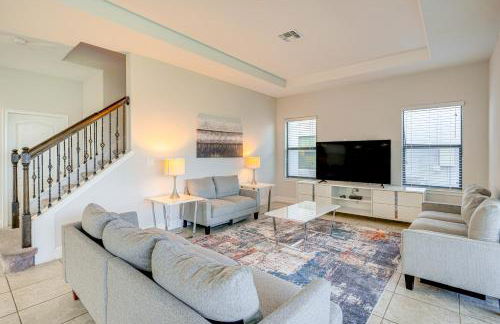 Near Disney and Legoland Spacious Poolside Oasis! - Foto 4