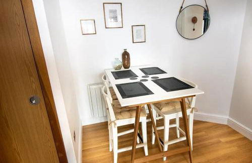 Seafront Cottage - The Nook - Photo 16