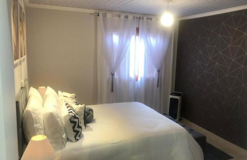 Casa perto do centro vale dos vinhedos, caminhos de pedra - Foto 13