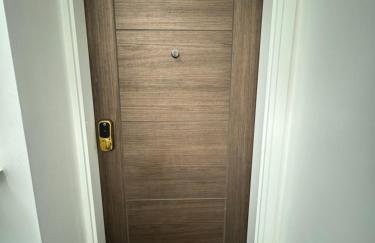 Luxury 6-Bed House - 6 En Suite- Jaquzzi Baths - Private Parking - Suitable for contractors - Foto 69