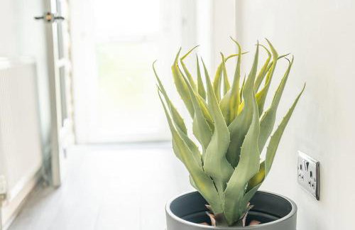 High Peak 5-Star Haven Gardens, Parking & WiFi - Foto 17