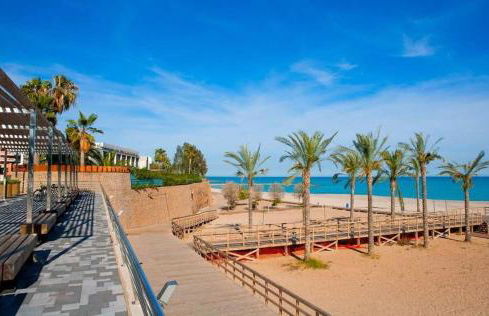 Villa Loli, Chalet con piscina, cerca de la playa y la ciudad - Photo 39