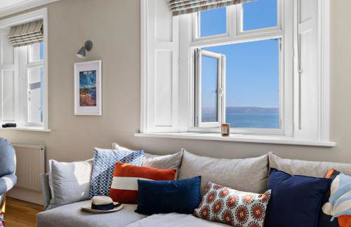 1 The Old Signal House, Penlee Point - Amazing views - Woodburner - Wi-Fi - Photo 38