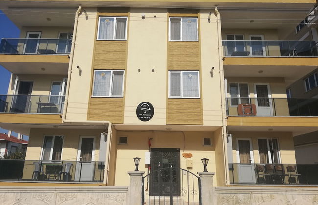 A Suit Residence - Photo 20