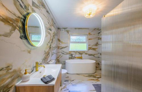 Lilys Pink House - Photo 63