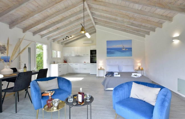 Villa Noulia With 4 Bedrooms and 2 Bathrooms - Photo 17