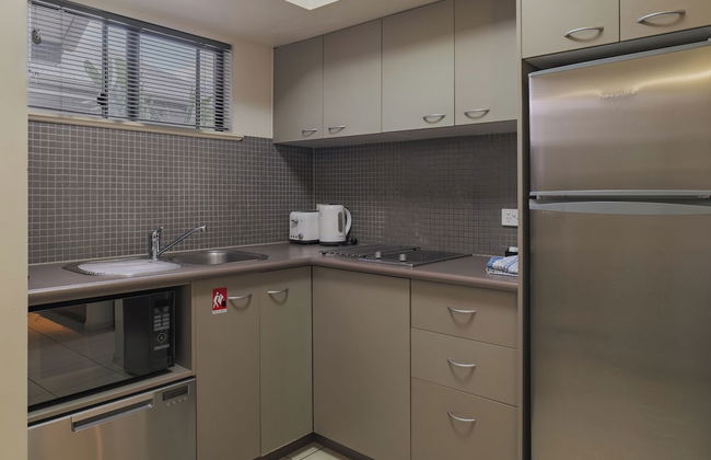 Southern Cross Atrium Apartments - Photo 12