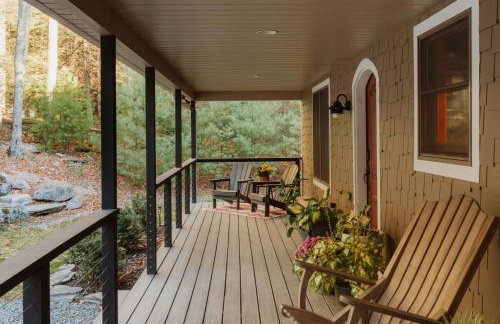 Secluded Catskills 3BR with Hot Tub & Roof Deck - Foto 34