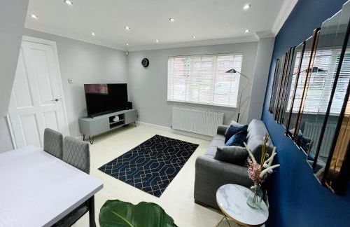 Modern Home, Close to the City Centre with Parking - Foto 2