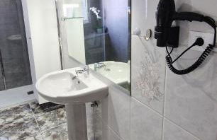 Blue House - Photo 30