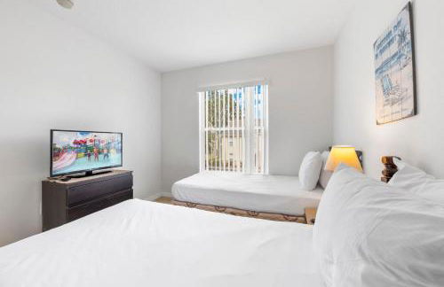 2730 Club Cortile Circle Apt. B - Foto 18