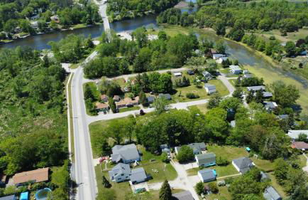 Oscoda Hilltop Haven - Great Location near Beach! - Foto 22