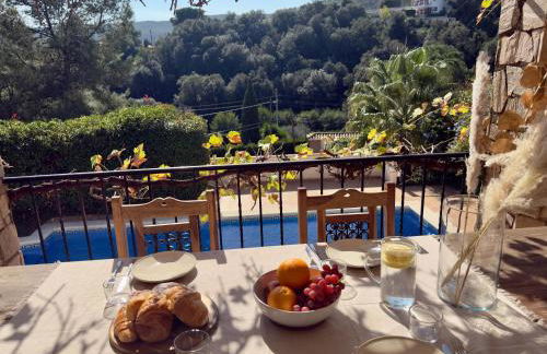 Beautiful Spacious Villa with Mountain View and Private Pool - Foto 35