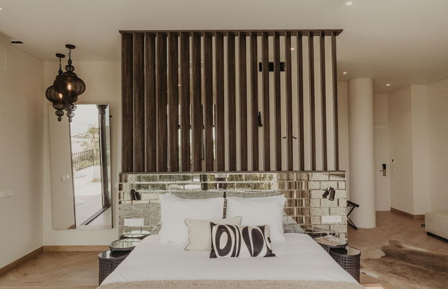 Comfy Studios Hotel - Photo 18