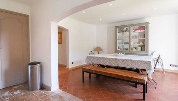 Cheerful Holiday Home in Grimaud With Private Pool - Foto 3, Habitación
