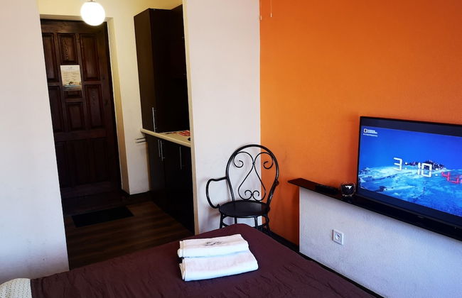 Orange Studio - Photo 24