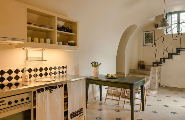 The Tower House - Photo 10